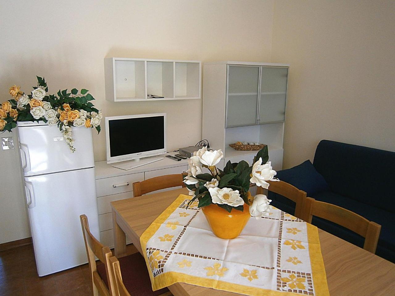 Capri Villa Бибионе Екстериор снимка