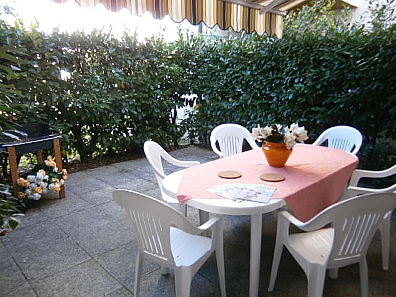 Capri Villa Бибионе Екстериор снимка